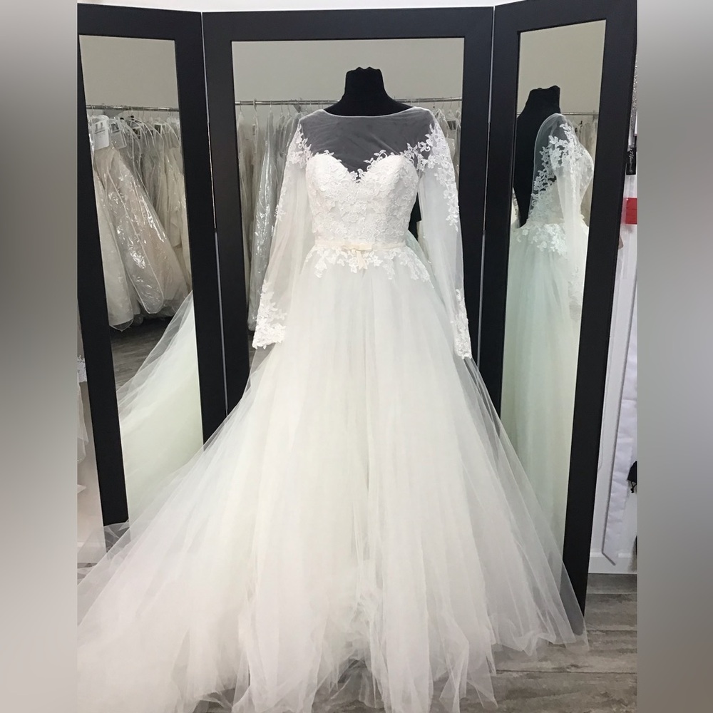 Illusion Neck Lace Appliqué Bridal Ball Gown - White